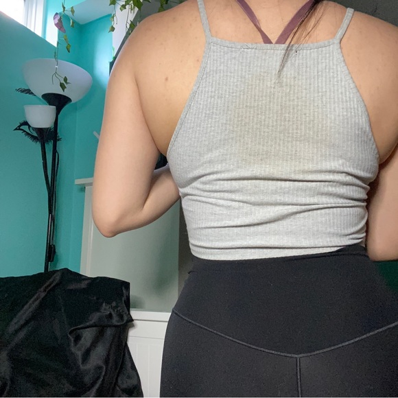 Grey crop top - Picture 6 of 10
